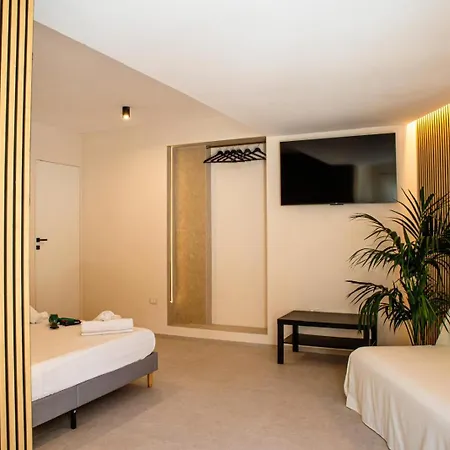 Mediterranee Bed and Breakfast 3*